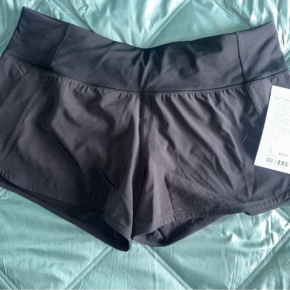 Women’s lululemon black shorts size 10